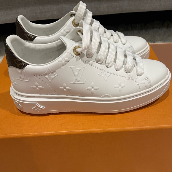 Louis Vuitton Sneakers - Picture 1 of 7